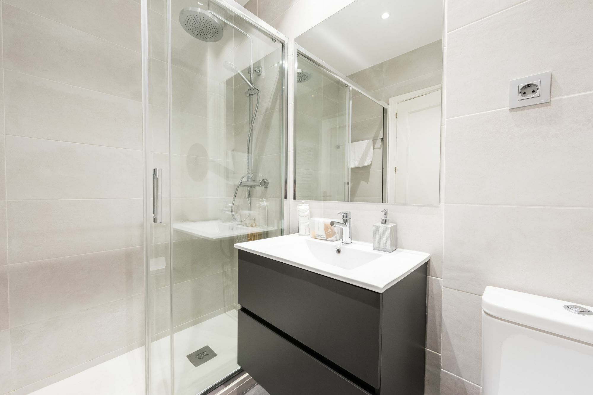 Atico En Chueca By Madflats Collection Daire Madrid Dış mekan fotoğraf